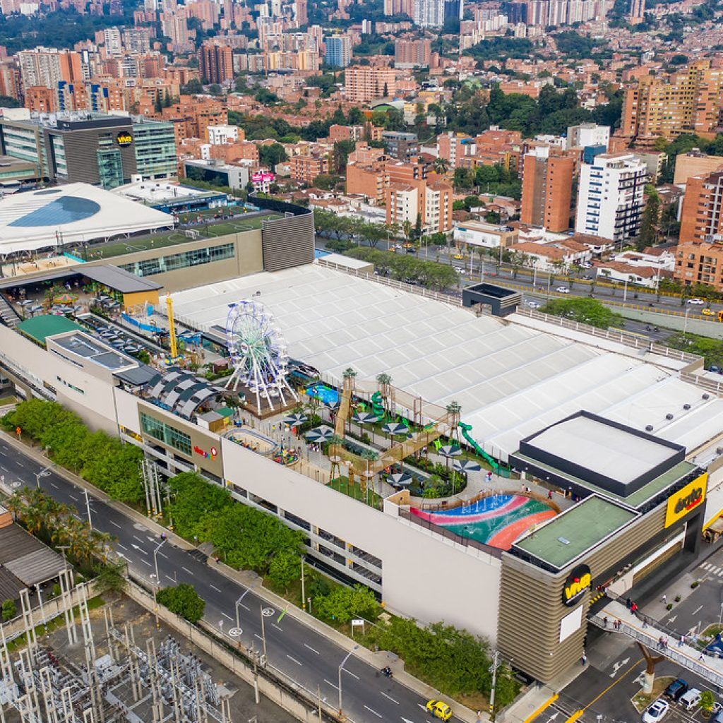 Adidas medellin hotsell premium plaza